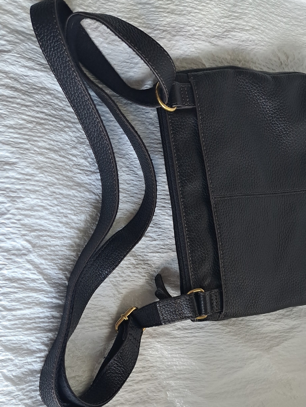 Fossil Black Pebbled Leather Crossbody with Gold Hardware - Picture 12 of 15